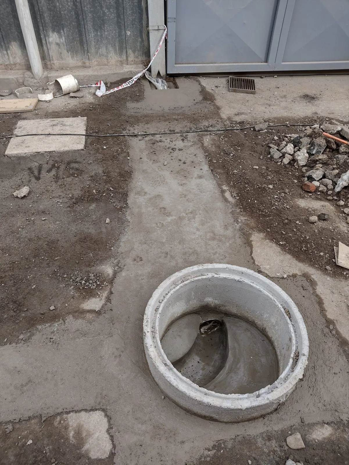 Sistema de aguas lluvias en condominio Pichara