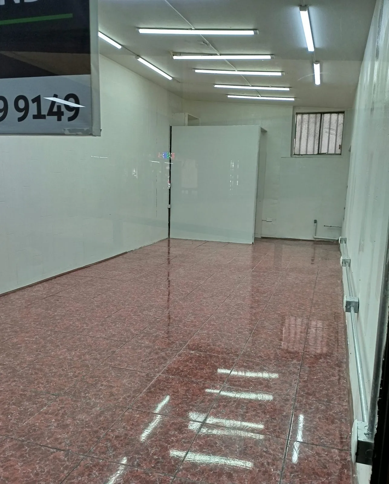 Remodelación de local comercial en barrio Franklin, Santiago — foto 2 de 3